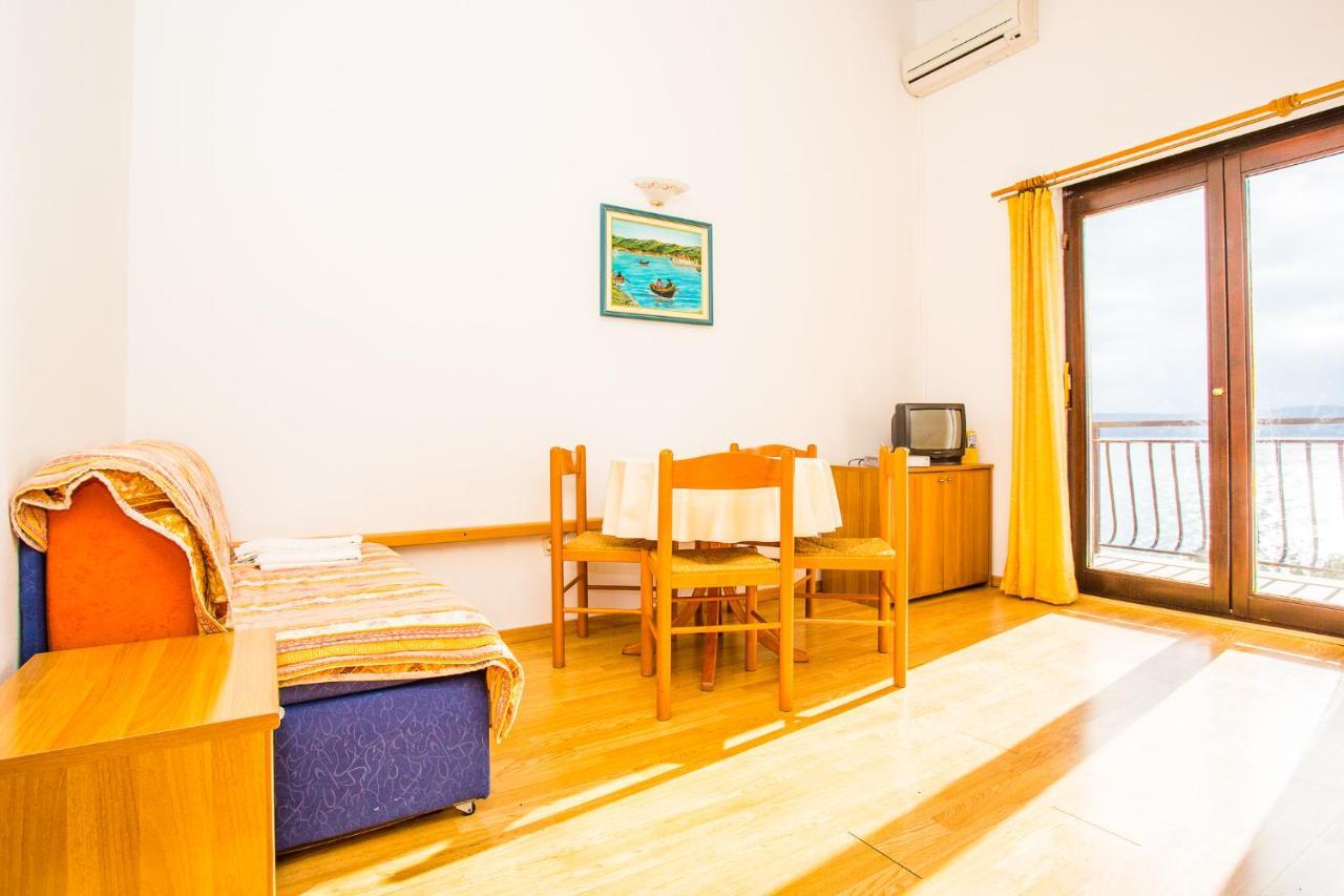 Apartma Pava