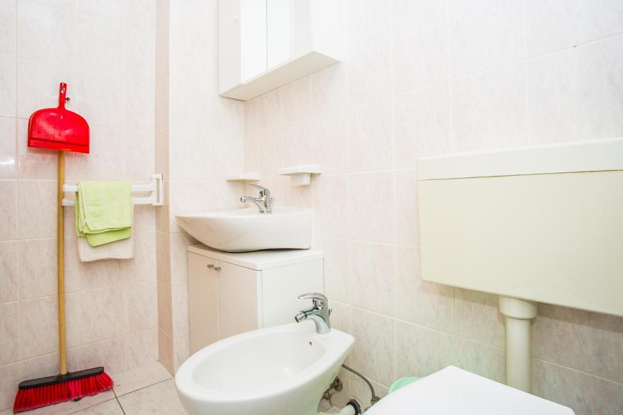Apartma Pava Omis