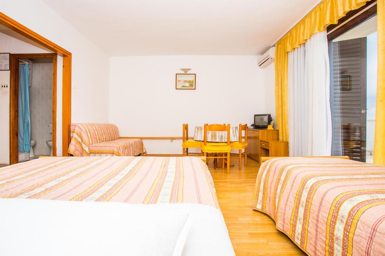 Apartma Pava *