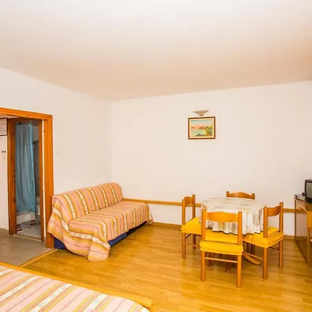 Apartmani Pava Omis Exterior photo