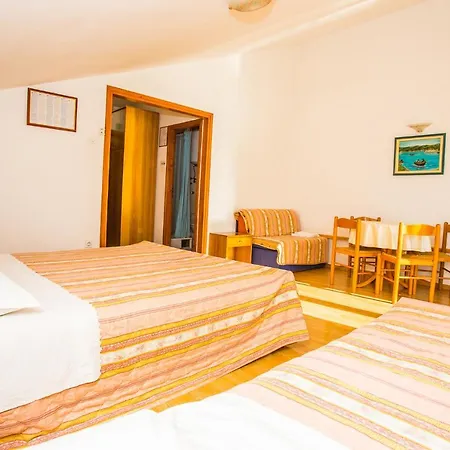 Apartmani Pava Omis Exterior photo